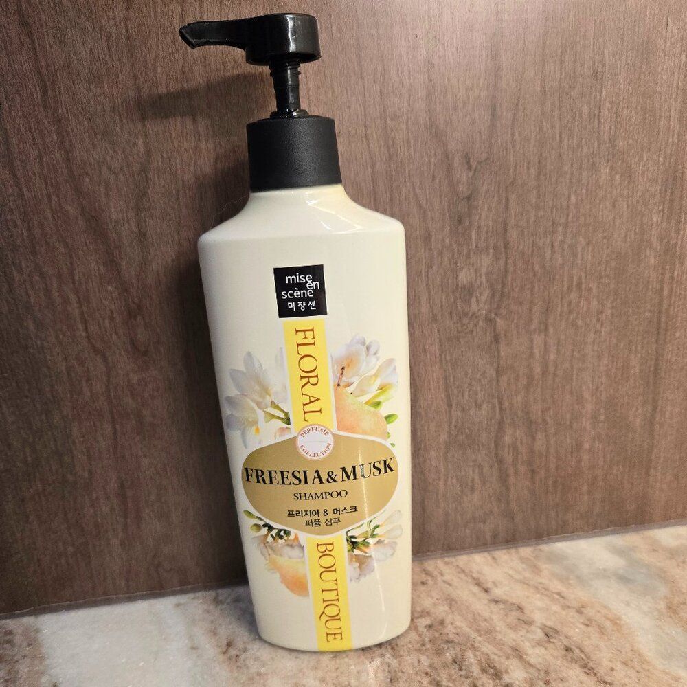 NEW Mise en Scène Floral Boutique Freesia & Musk Shampoo sealed